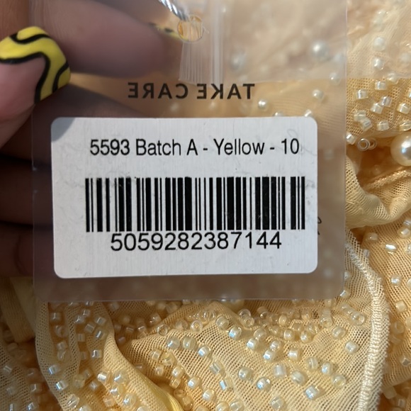 Oh Polly Embellished Cold Shoulder Cut Out Mini Dress In Yellow. UK 10, US 6 - Picture 9 of 9